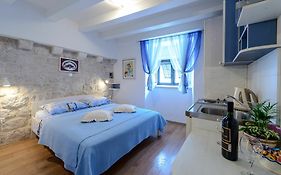 Studio Apartments Stradun